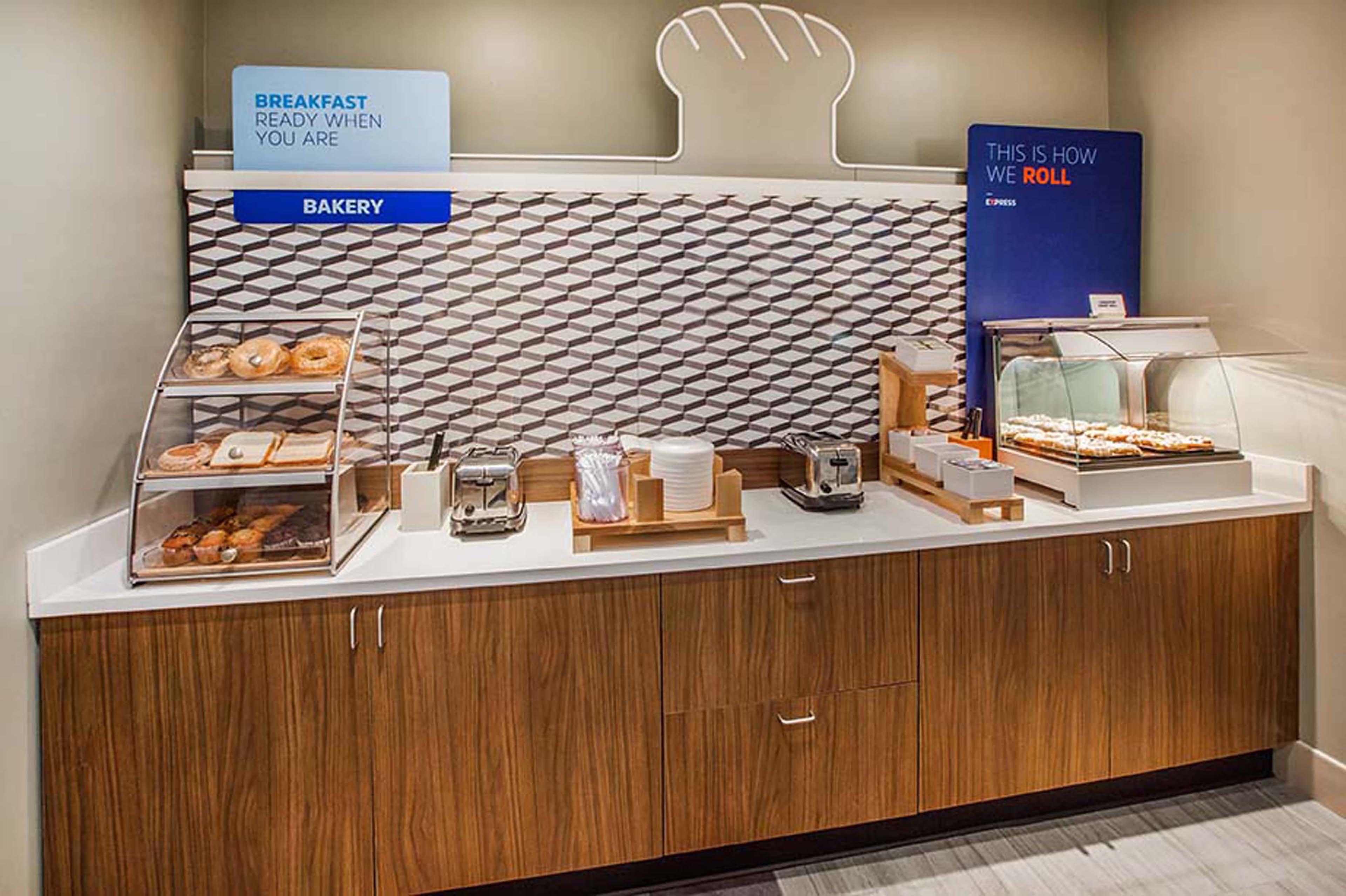 Holiday Inn Express & Suites Perry-National Fairground Area By Ihg Luaran gambar