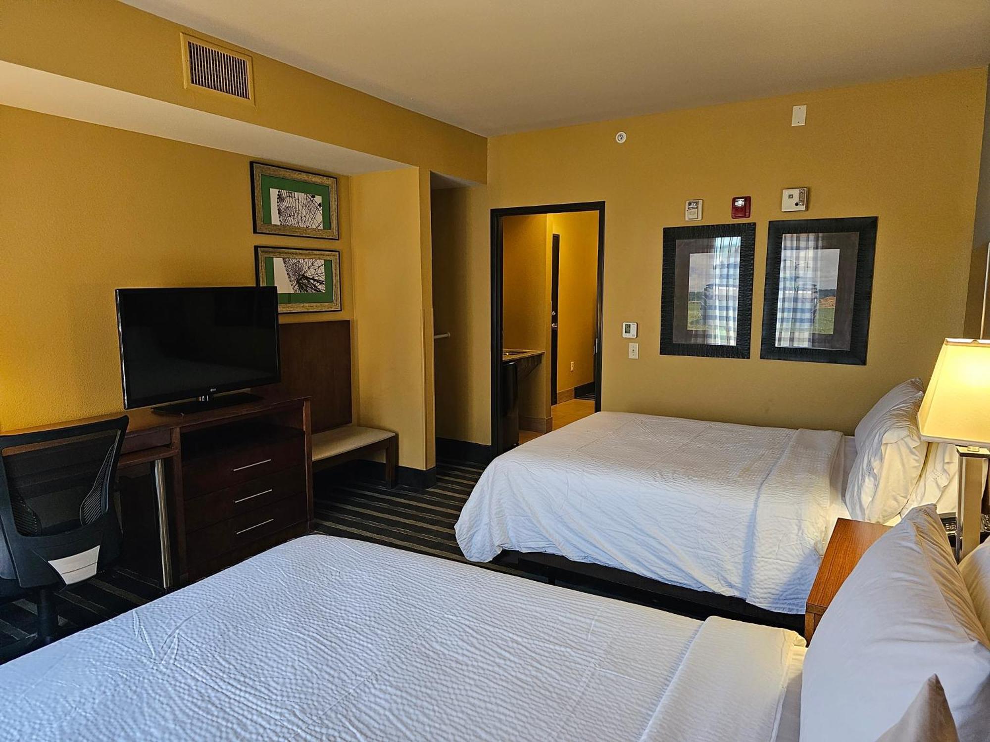 Holiday Inn Express & Suites Perry-National Fairground Area By Ihg Luaran gambar