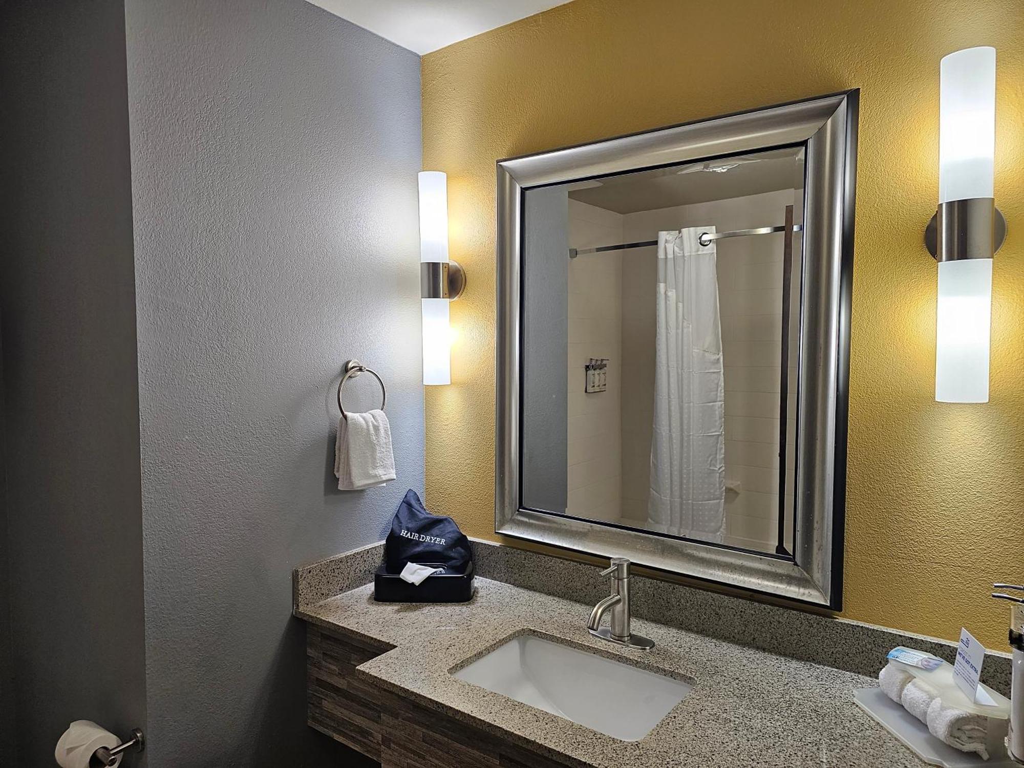 Holiday Inn Express & Suites Perry-National Fairground Area By Ihg Luaran gambar