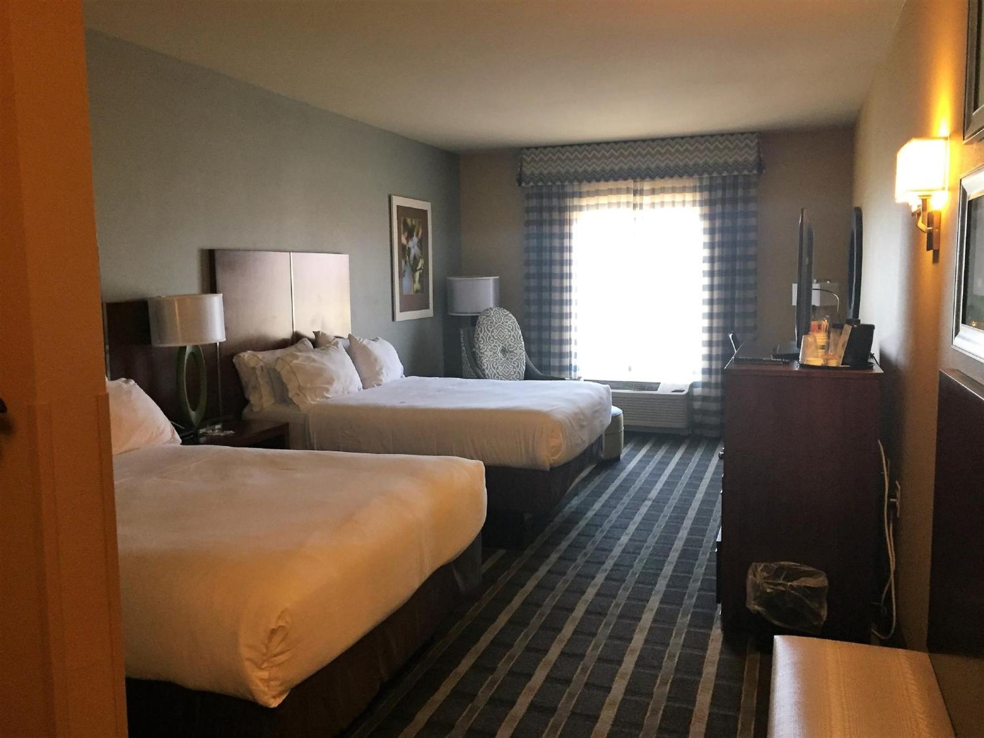 Holiday Inn Express & Suites Perry-National Fairground Area By Ihg Luaran gambar