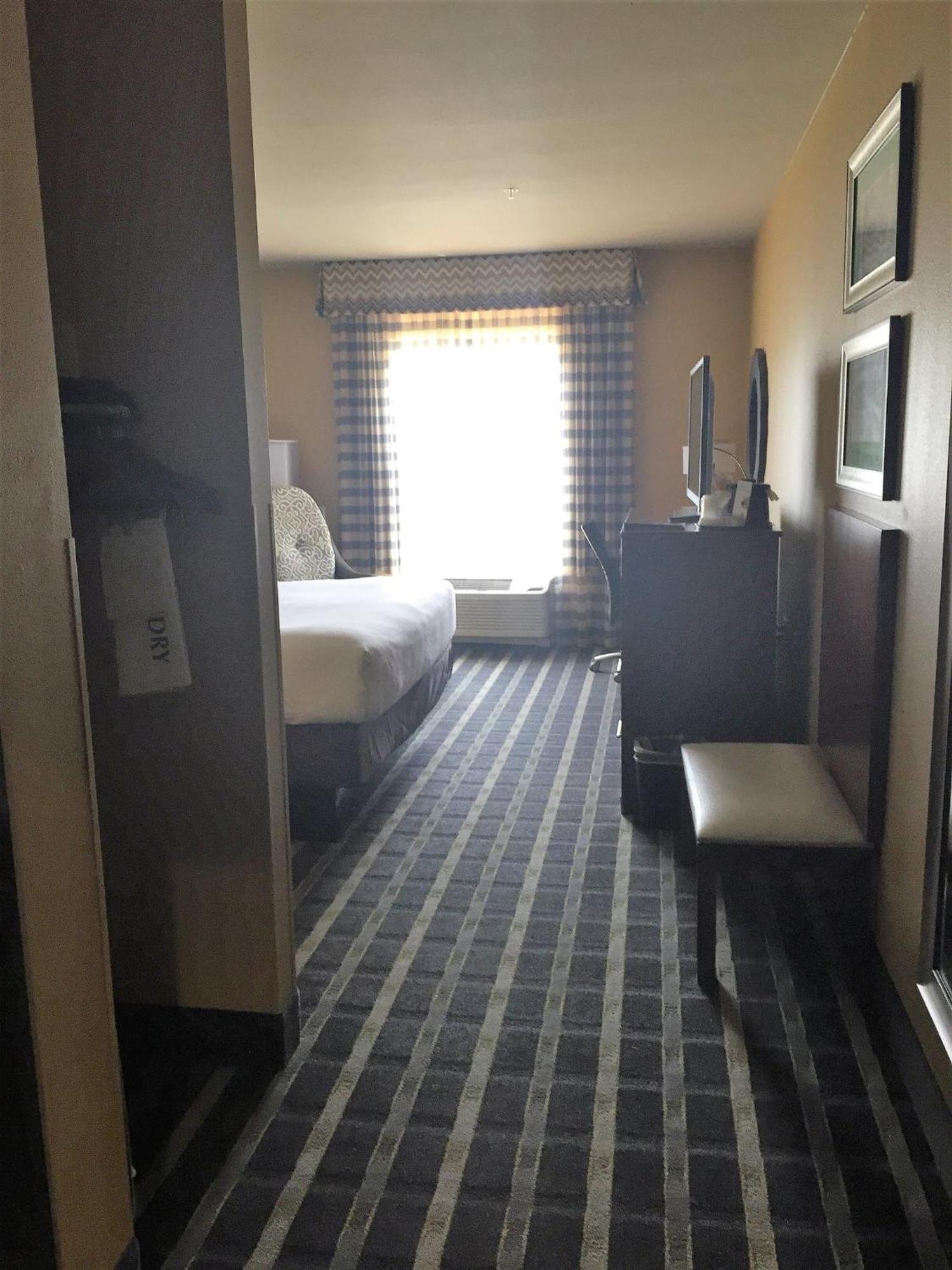 Holiday Inn Express & Suites Perry-National Fairground Area By Ihg Luaran gambar